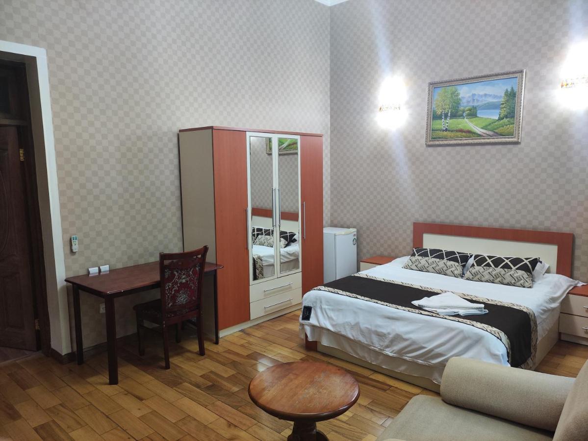Hotel Almos Duszanbe Zewnętrze zdjęcie